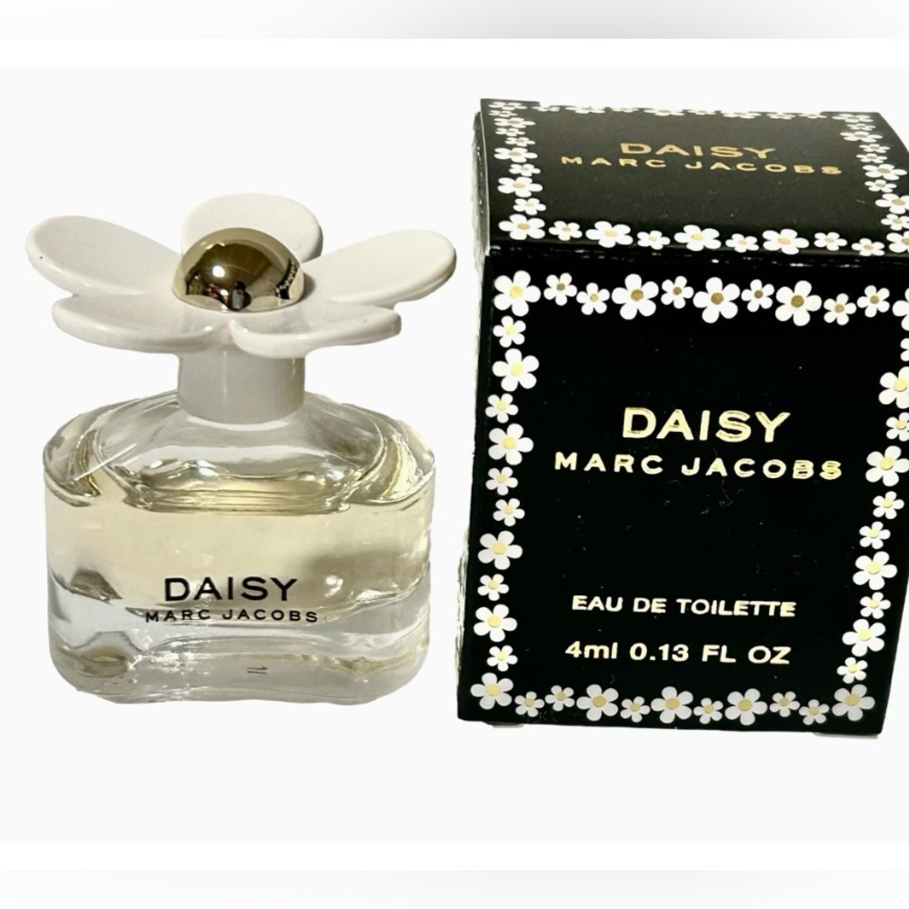 NEW IN BOX Marc Jacobs Daisy Mini 4 ml